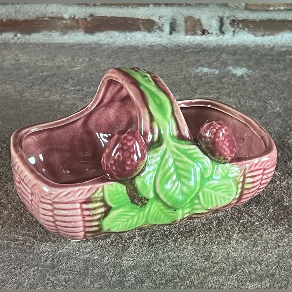 Unique Majolica Pink pottery woven basket w Strawberries